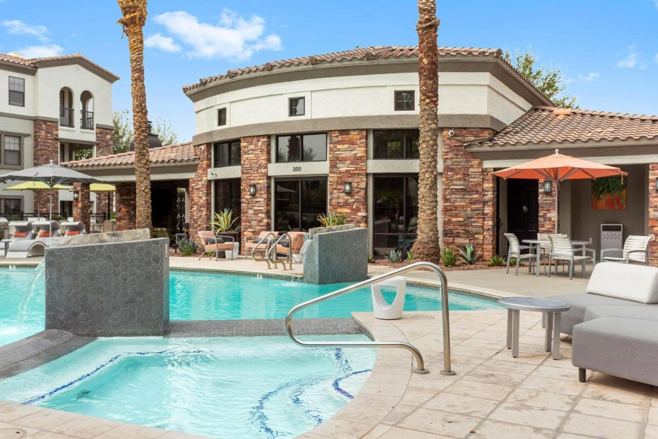 Cozysuites Glendale By The Stadium With Pool 05 Экстерьер фото