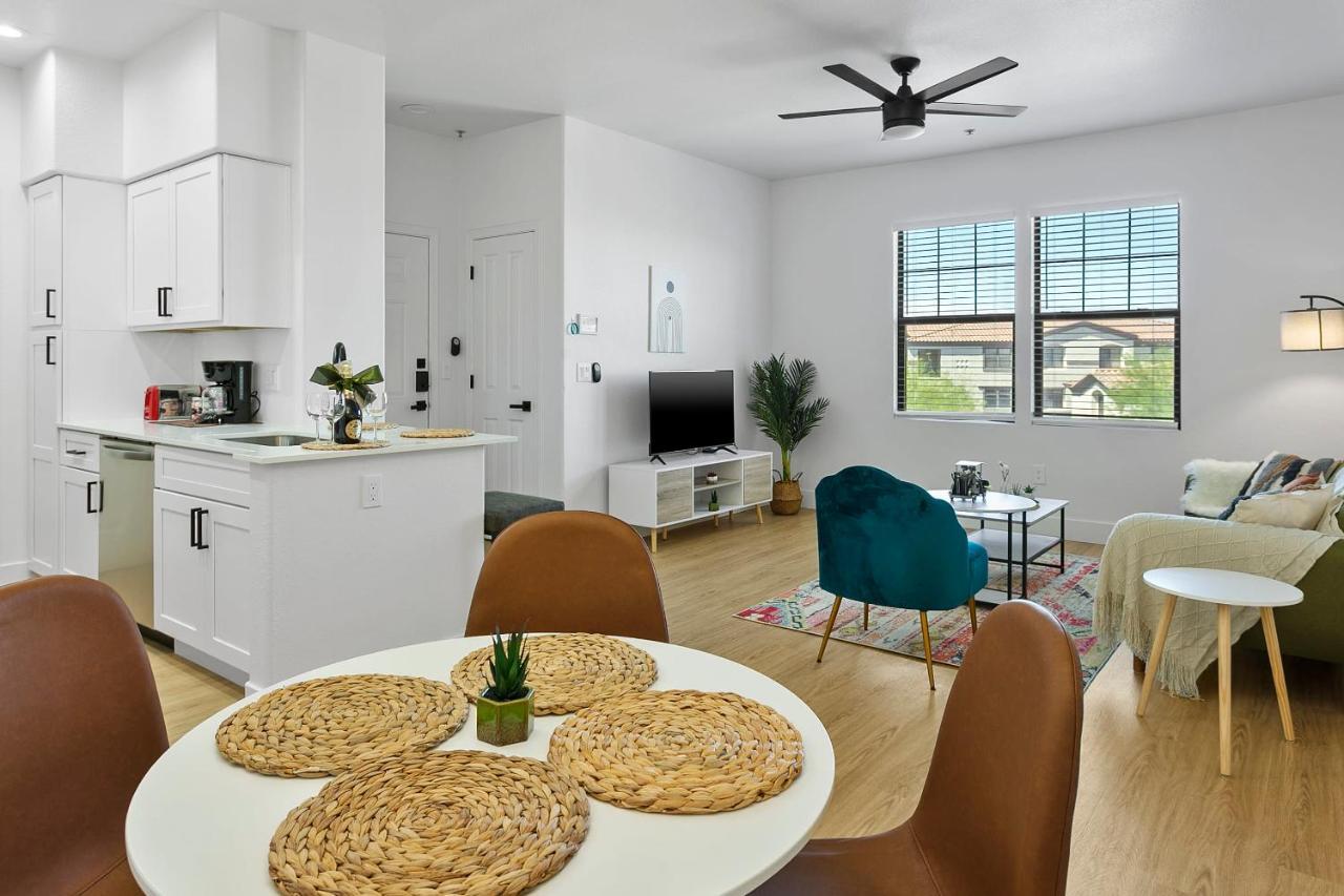 Cozysuites Glendale By The Stadium With Pool 05 Экстерьер фото